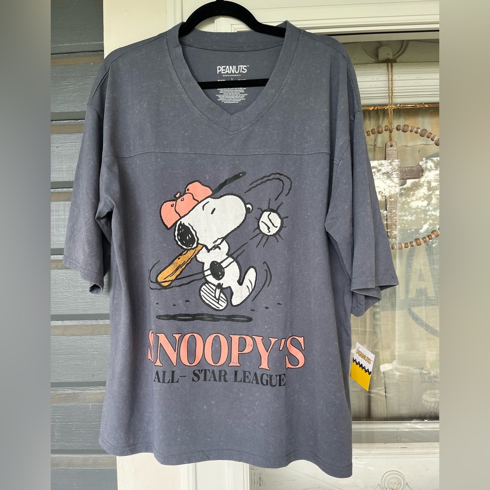 Snoopy Peanuts Graphic Tee Gray Pink Short Sleeve Large NWT Baseball Mom